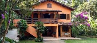 HOUSE IN PENEDO WITH WATERFALL