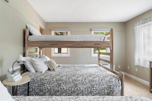 3 間睡房、熨斗/熨衫板、上網、床單