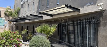 GENESIS 4 Suites/Lofts Double