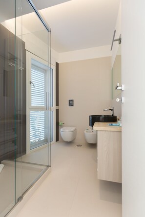 Superior-Doppelzimmer, Meerblick | Badezimmer