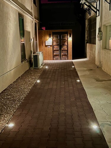 Marfa House La Junta: In the center of Marfa