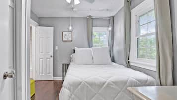 3 bedrooms, memory foam beds, iron/ironing board, travel crib
