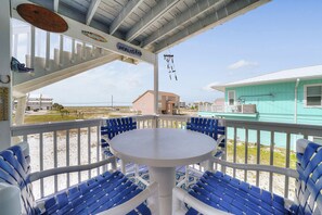 Outdoor dining - Beach Dream- Gulf & Sound views, 2 min from beach (Navarre)