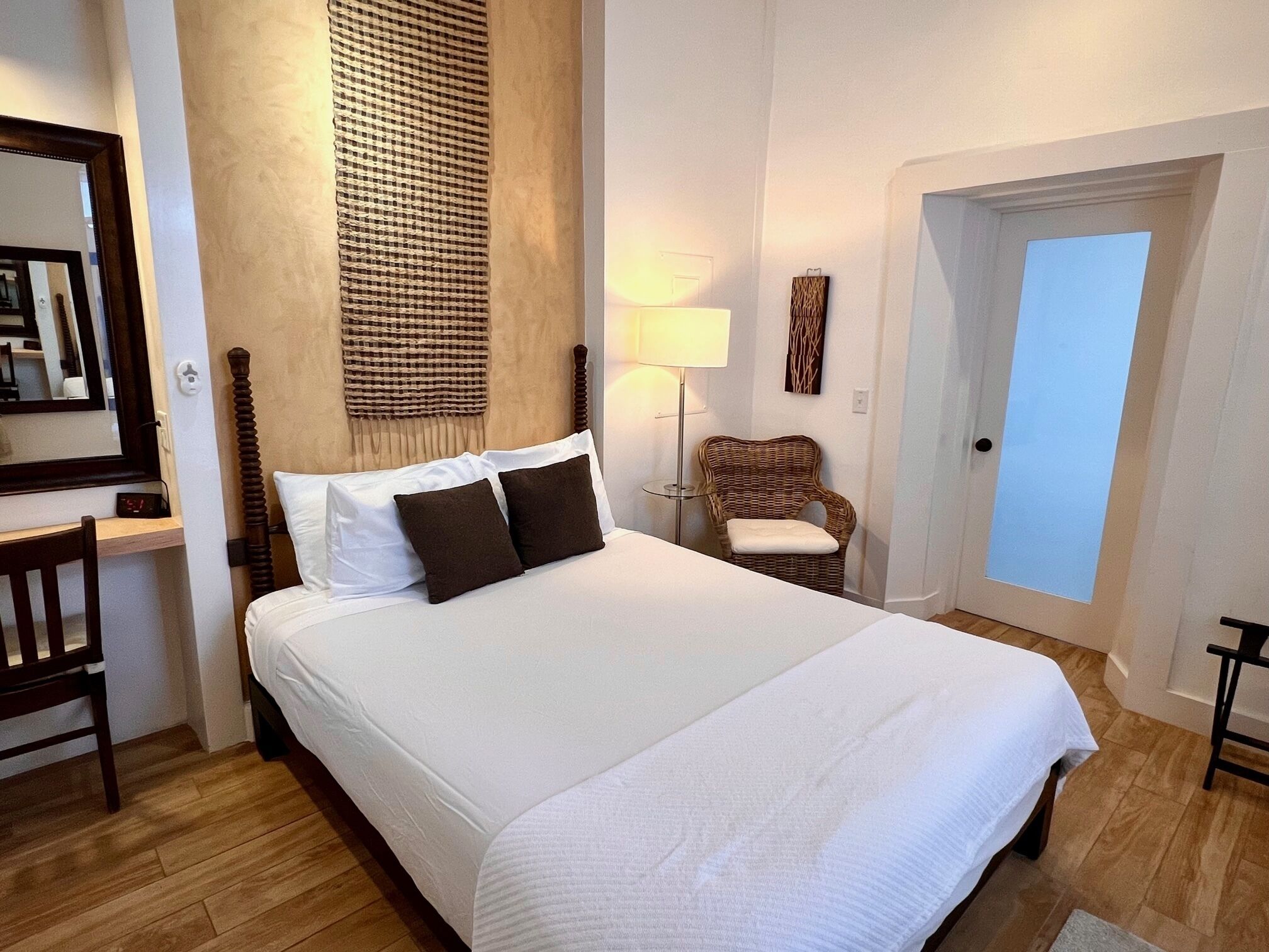 1 bedroom, premium bedding, in-room safe, desk