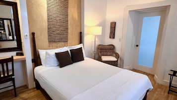 1 bedroom, premium bedding, in-room safe, desk