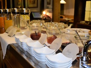 Unclassified image, 2 of 33, button - Single room without balcony - Brauerei-Gasthof Pfister (Eggolsheim)