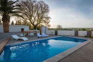Piscina a l'aire lliure 