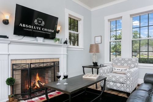 Main Street Cottage | 2/1, Hot Tub, Pet Friendly w/ Fee, On Main St.