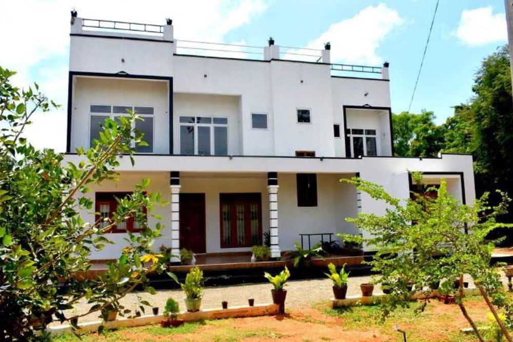 Reliance Resort