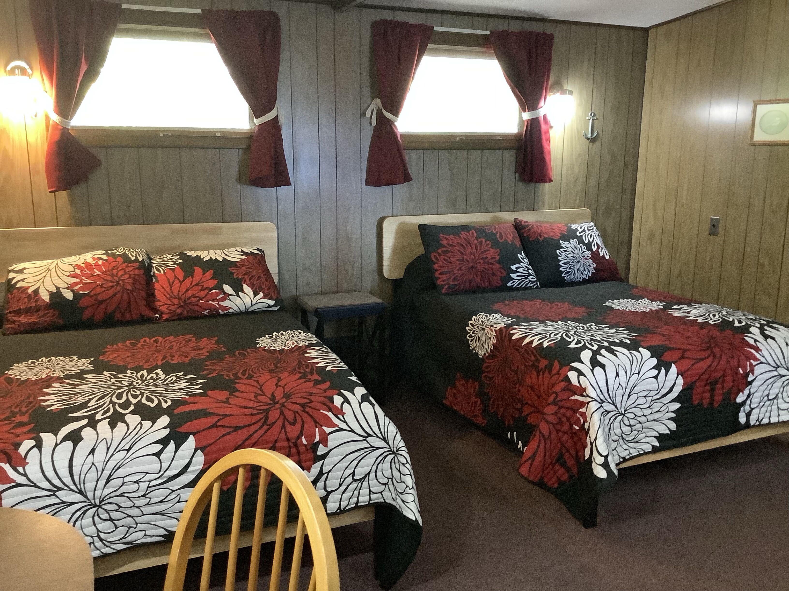 8 Best PetFriendly Cabins Near Tahquamenon Falls, Michigan Updated
