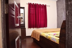 1 habitación, wifi y ropa de cama