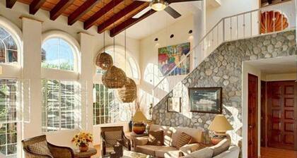 April and May Special. Casa La Vida at beach with Swimming Pool near Punta Mita