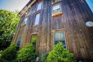 Exterior - Property Sold December 2025 (Glenwood)