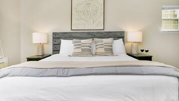 Strykejern/-brett, wi-fi (inkludert) og sengetøy