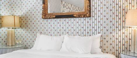 Iron/ironing board, free WiFi, bed sheets