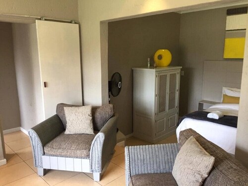 ★Cosy Fully Equipped Apartment★OR TAMBO Int★