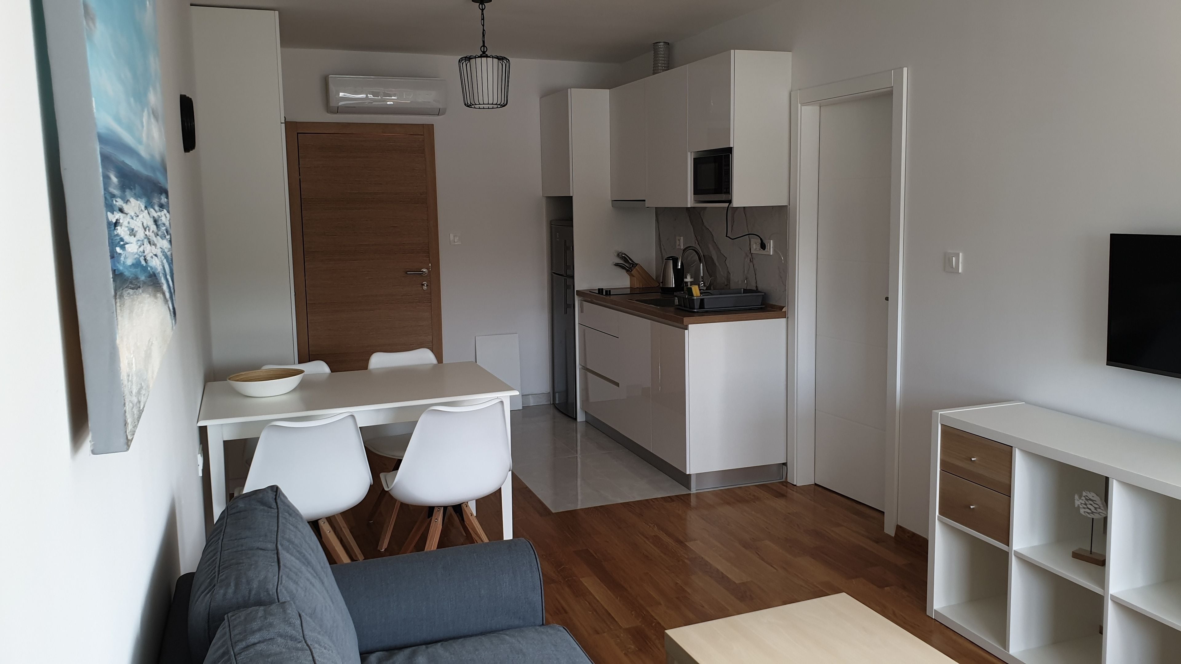 Lägenhet (2+2) | Eget kök | Stort kylskåp, mikrovågsugn, spishäll och vattenkokare