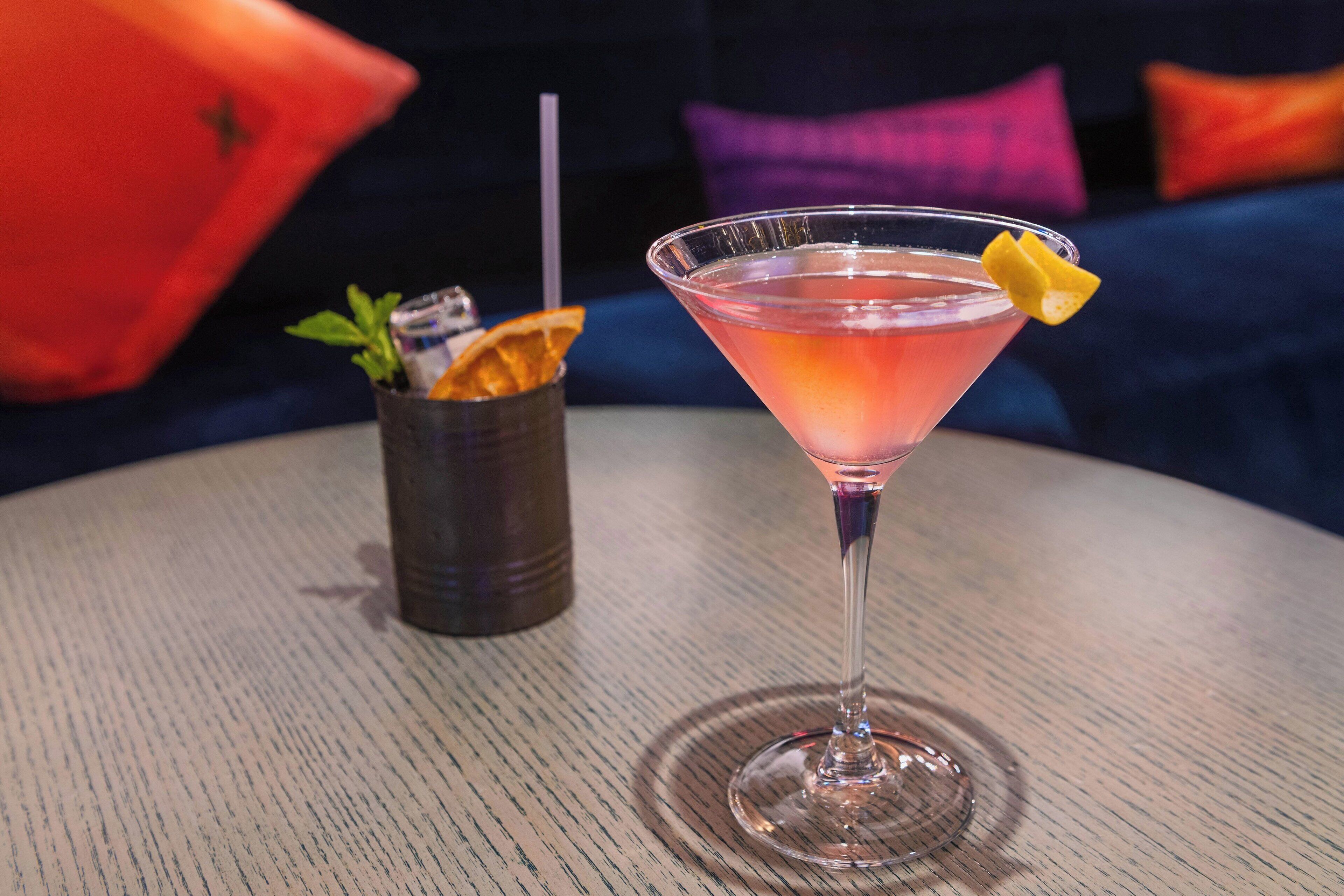 2 restaurants, breakfast served