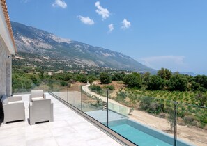 Terrace/patio - Kefalonia Stone Villas - Villa Petros Kefalonica (Trapezaki, Kefalonia)