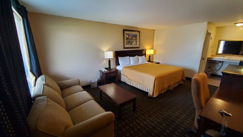 Marion Gray Plaza Motel