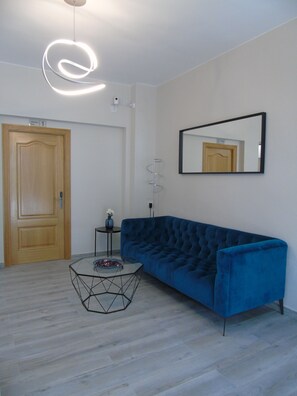 Lobby sitting area - Casa San Nicolás (Portomarin)