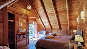 4 bedrooms, desk, iron/ironing board, free WiFi - Bergerie des 3 Sources in an exceptional environment the Sarrat de bon  (Campan)