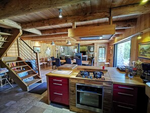 Fridge, microwave, oven, stovetop - Bergerie des 3 Sources in an exceptional environment the Sarrat de bon  (Campan)