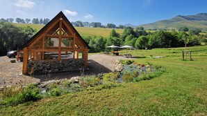 Property grounds - Bergerie des 3 Sources in an exceptional environment the Sarrat de bon  (Campan)