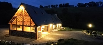 Bergerie des 3 Sources  dans un environnement exceptionnel  le Sarrat de bon 