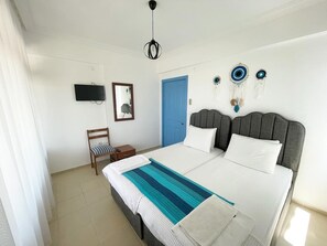 Superior Suite, 2 Bedrooms, Sea View