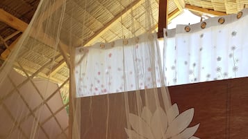 Casa rural de disseny | Llits addicionals i roba de llit