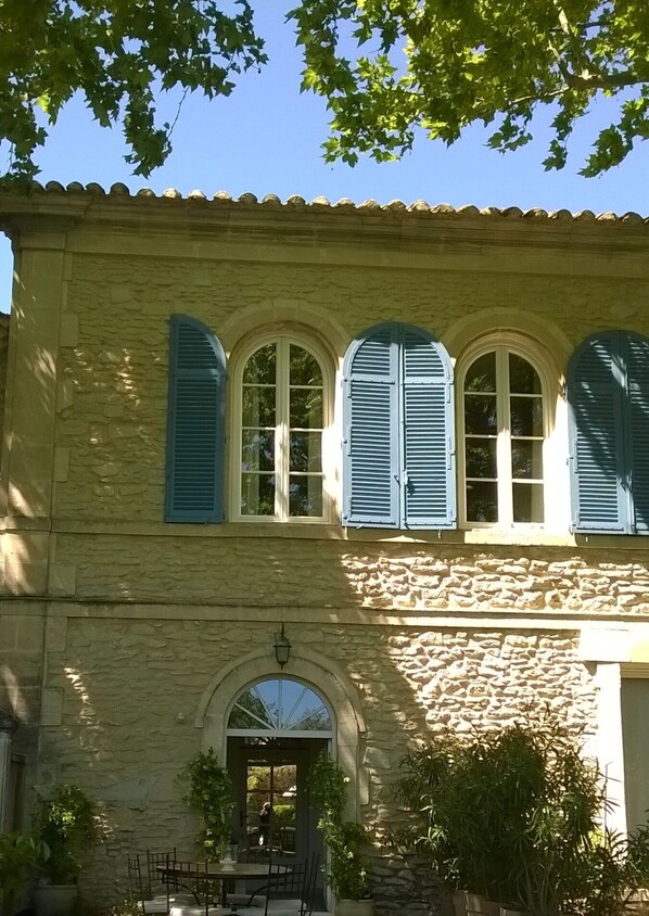 Exterior - Provencal farmhouse for St Remy Pce-Charming duplex-Pool-Air conditioning (Saint-Remy-de-Provence)