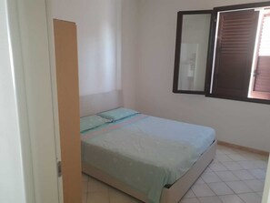4 Schlafzimmer, schallisolierte Zimmer, WLAN
