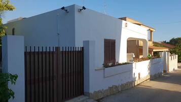 Enceinte de lâhĂ©bergement