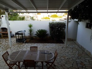 Outdoor dining - Triscina 83 of Selinunte (Triscina)