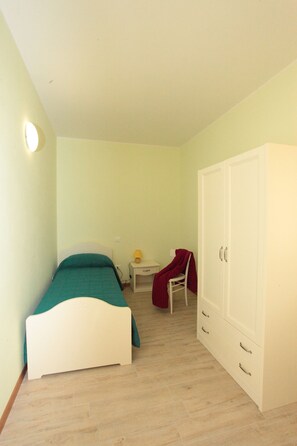 2 bedrooms, iron/ironing board, free WiFi, bed sheets - La Luna apartment (Polcenigo)