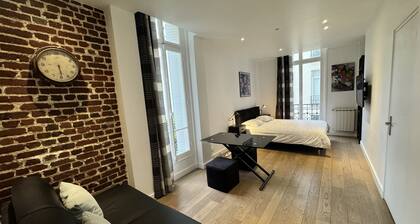 Magnifique Paris EIFFEL TOWER