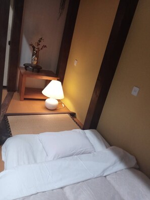 Room (101) | Desk, free WiFi - IKEDA life kan (Hakuba)