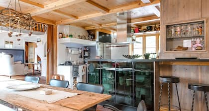 Luxusblockhaus in der szenischen Einstellung