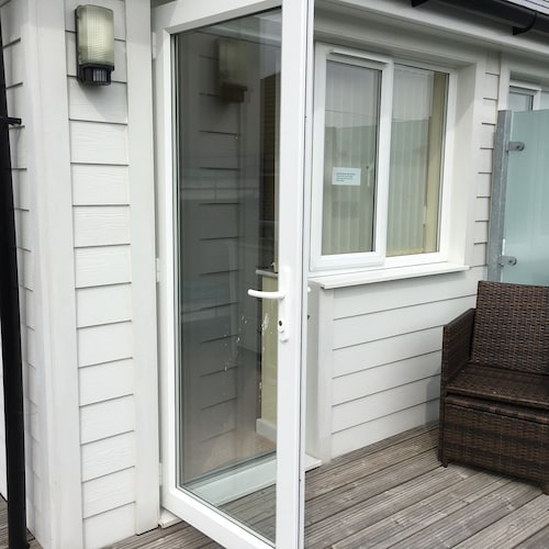 “Blue Skies” 2 Bedroom Holiday Let In Whitstable