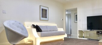 3BDR Lägenhet, NY, Heart of LV, Strip, Familj, Vänlig, Bästa, Deal, bok NU 