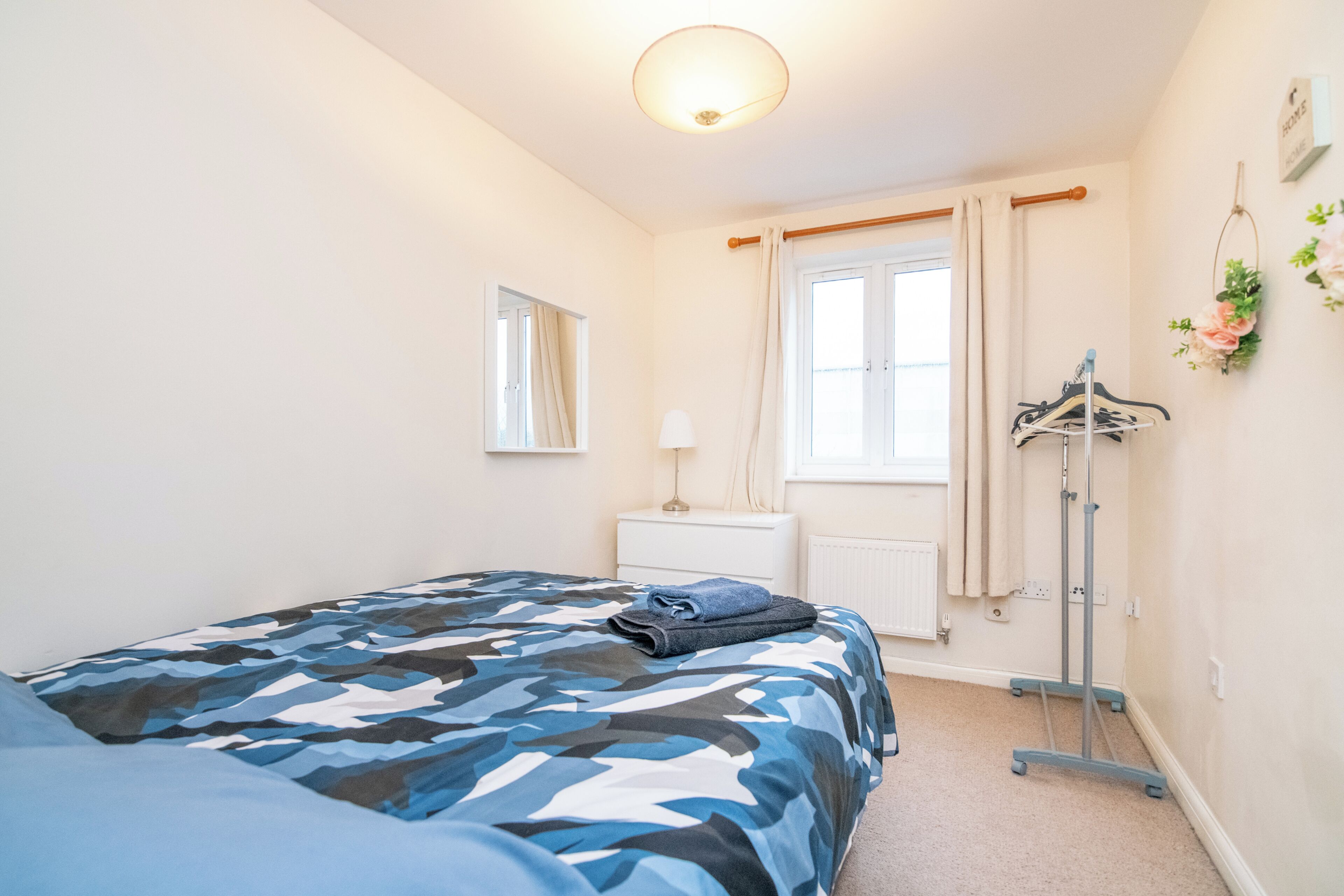 6 bedrooms, in-room safe, desk, iron/ironing board