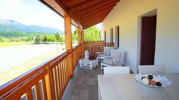Terassi/patio