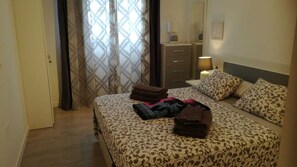 1 camera, ferro/asse da stiro, Wi-Fi gratuito, lenzuola