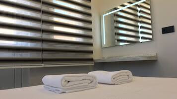 1 chambre, fer et planche à repasser, Wi-Fi gratuit, draps fournis