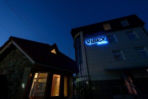 Exterior - Hotel Vikey (Sofiivska Borschahivka)