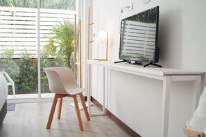 Standard-Doppelzimmer | Verdunkelungsvorhänge, kostenloses WLAN, Bettwäsche