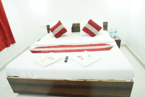 Superior Double Room - Hotel Satyam (Bhopal)