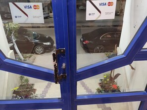 Entrada de la propiedad