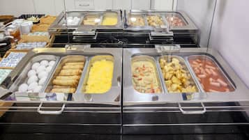 Petit déjeuner buffet compris tous les jours